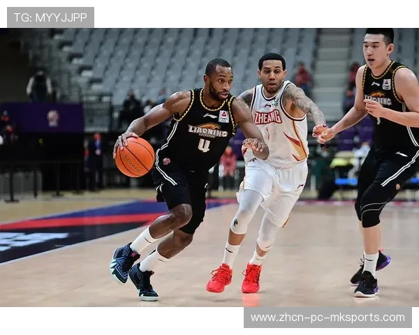 桑加雷中场抢断，朗斯高效防守反击的起点